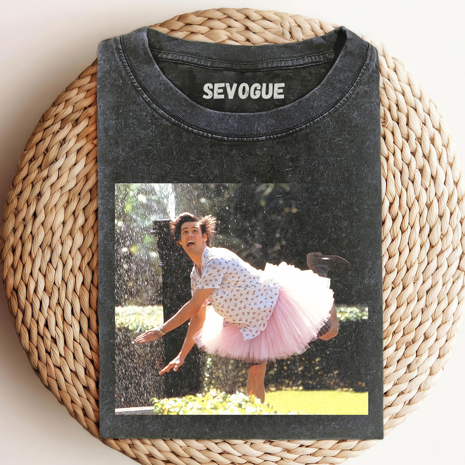 Ace Ventura Dances In A Skirt Unisex Tee, Sweatshirt & Hoodi