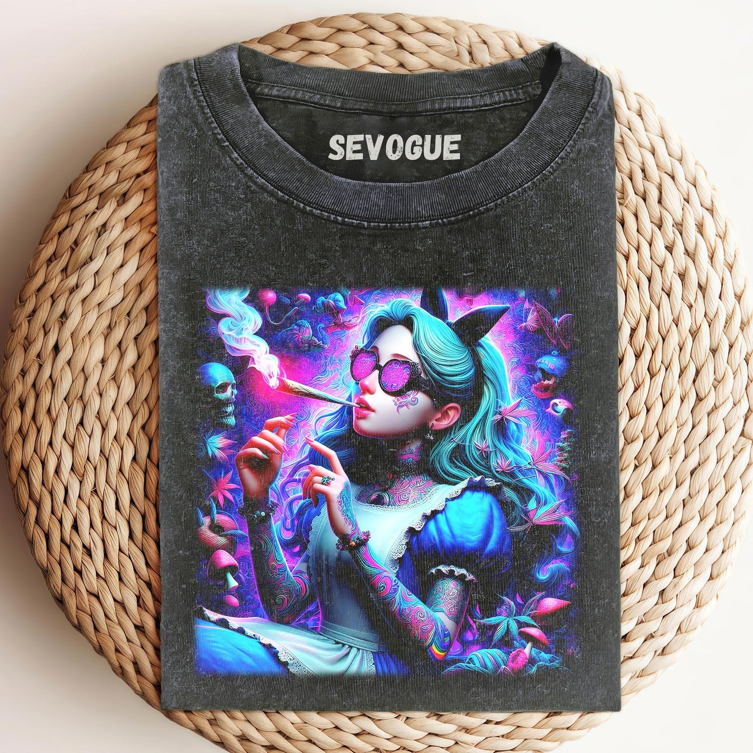 Alice Smokes V4 Unisex Tee, Sweatshirt & Hoodi