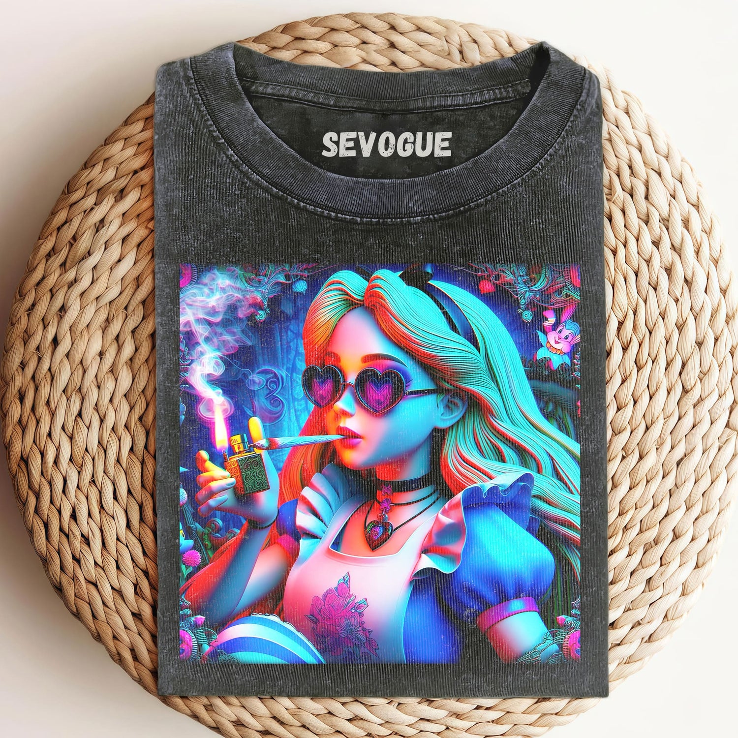 Alice Smokes V6 Unisex Tee, Sweatshirt & Hoodie