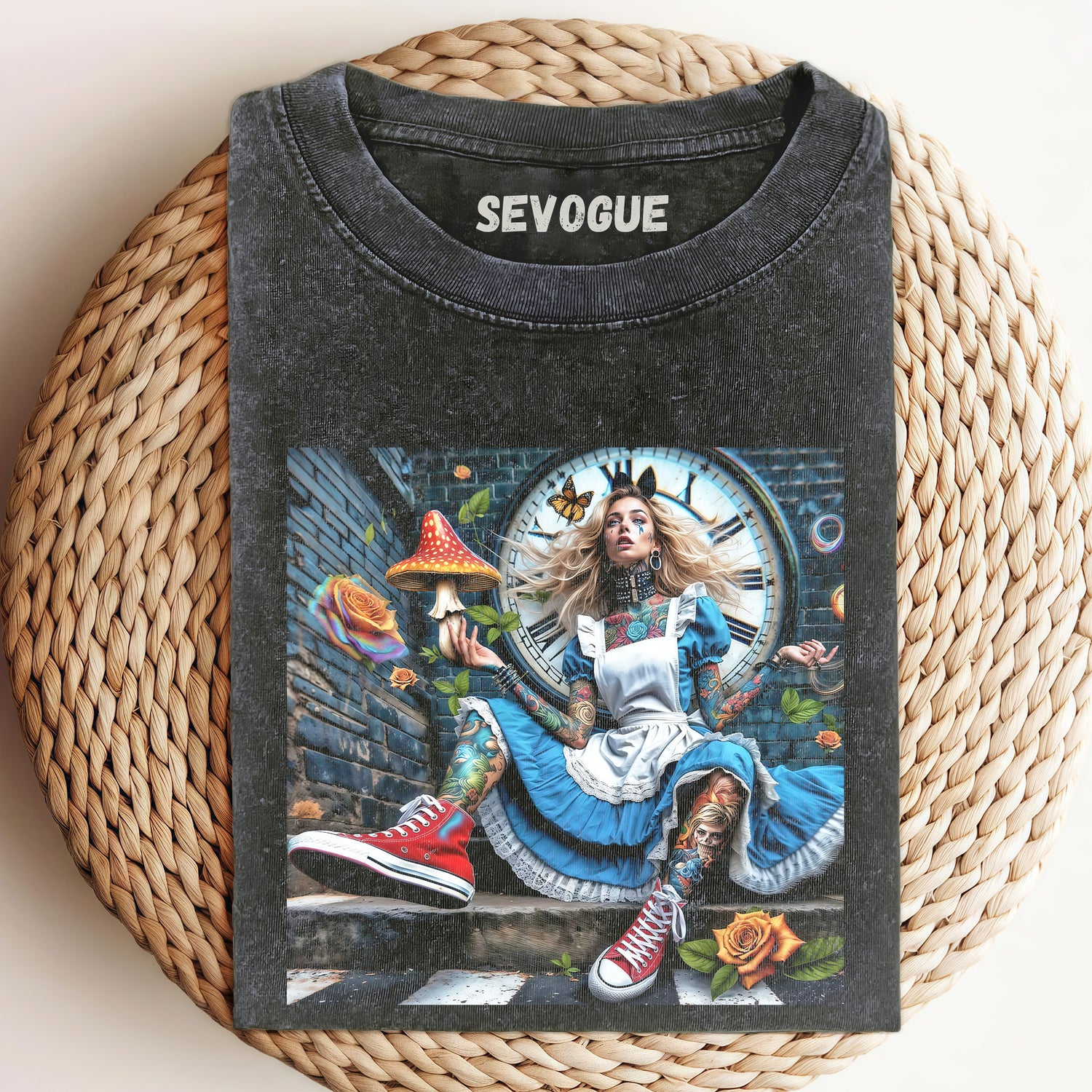 Alice V5 Unisex Tee, Sweatshirt & Hoodi