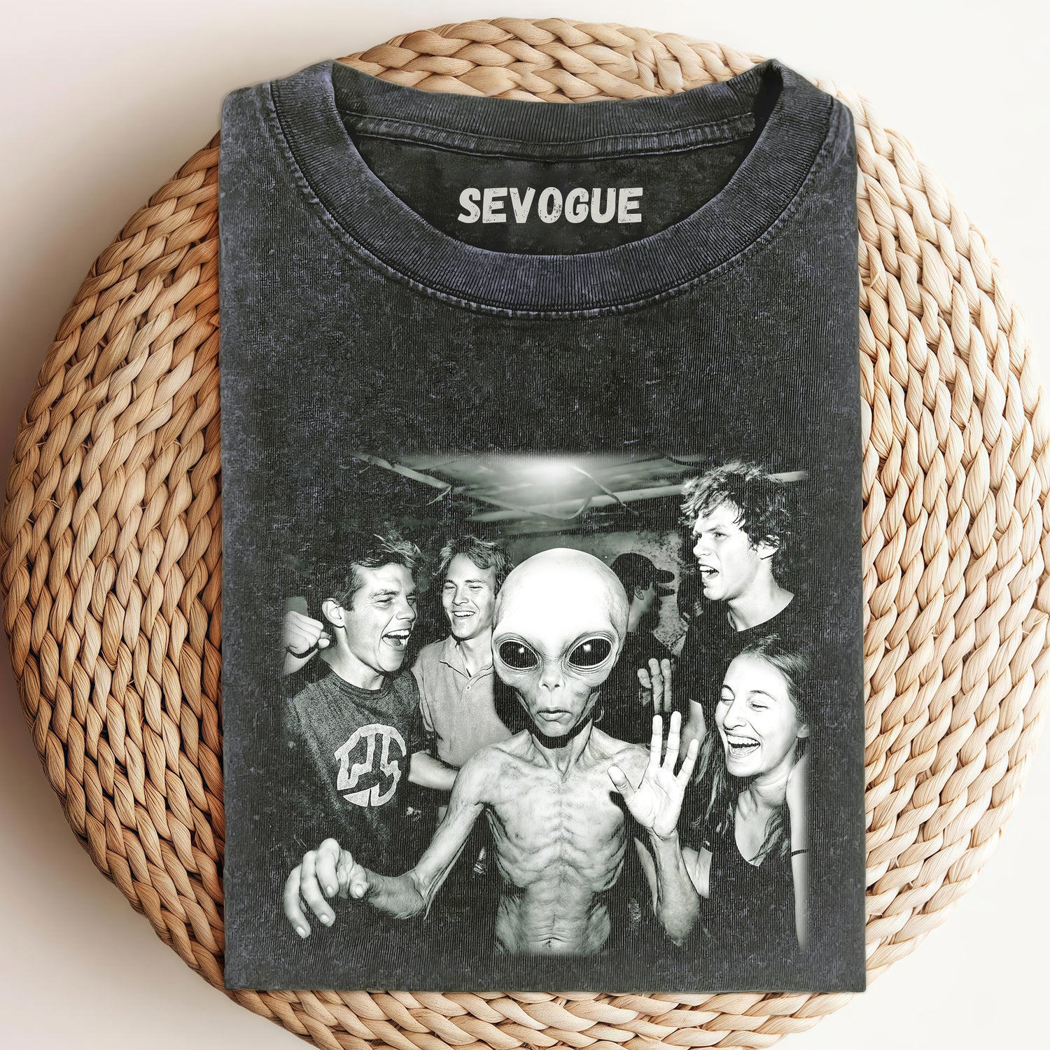 Alien Unisex Tee, Sweatshirt & Hoodi
