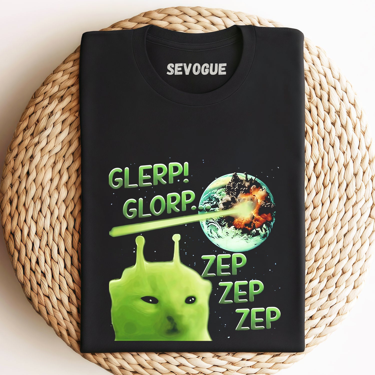 Alien Cat Vintage Unisex Tee, Sweatshirt & Hoodi