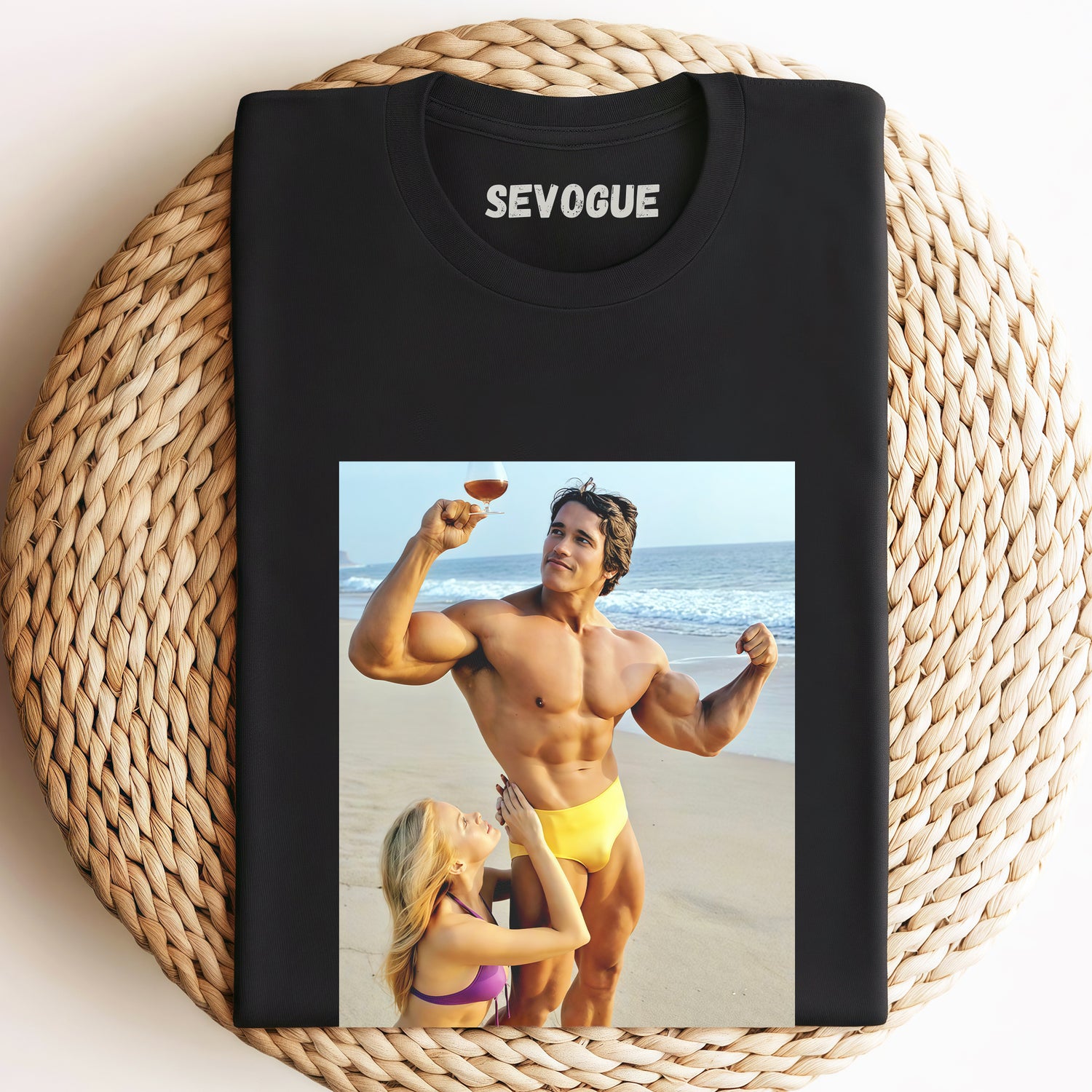Arnold Schwarzenegger  Unisex Tee, Sweatshirt & Hoodi