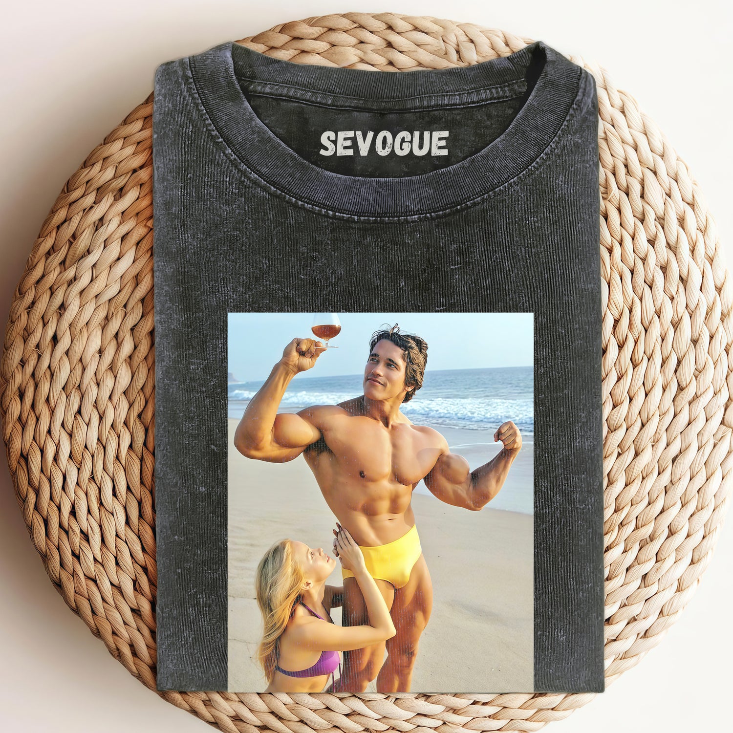 Arnold Schwarzenegger  Unisex Tee, Sweatshirt & Hoodi