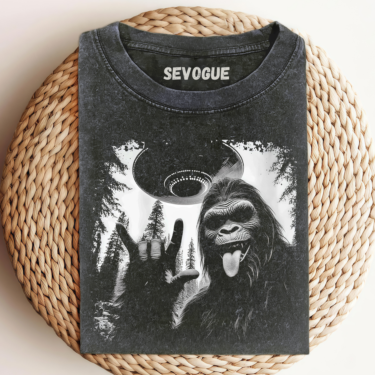 Bigfoot And Ufo Unisex Tee, Sweatshirt & Hoodie