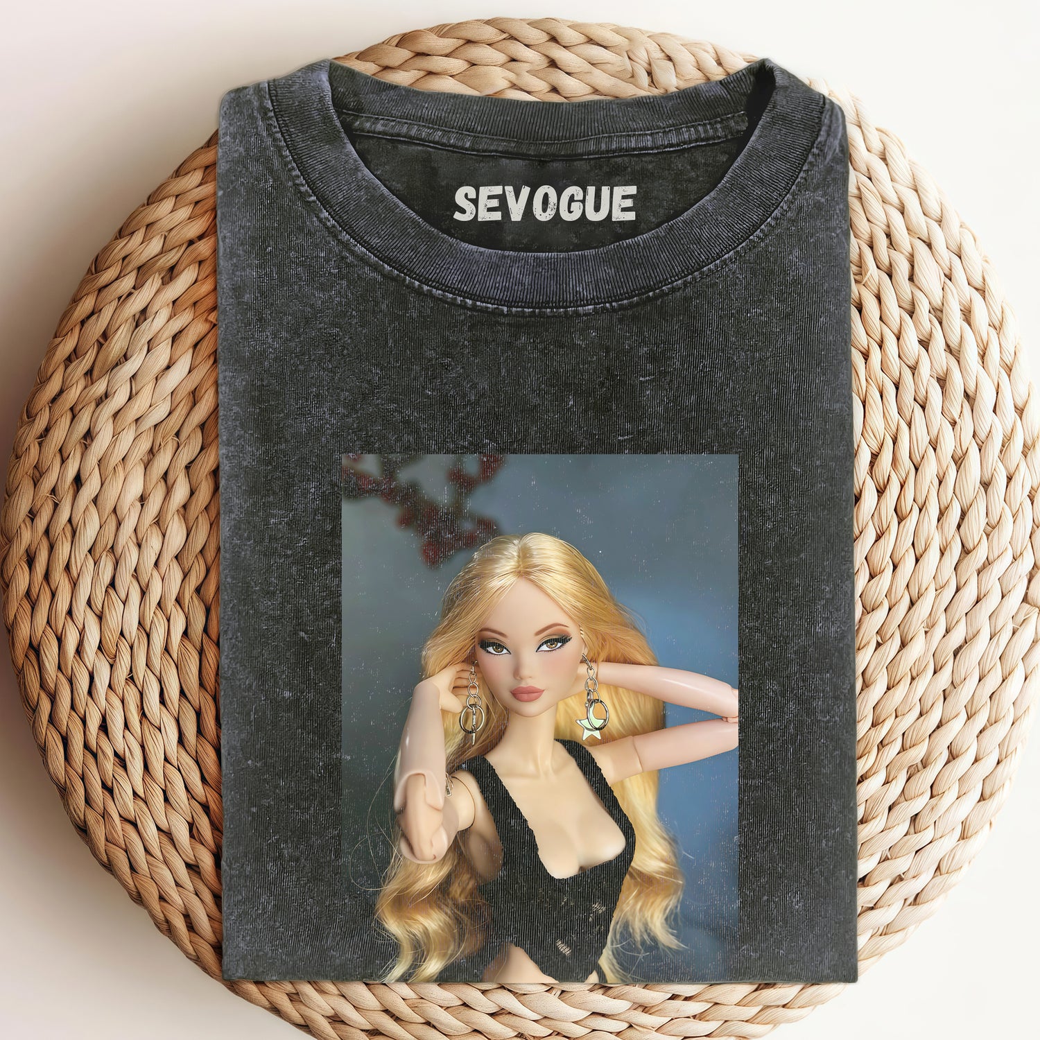 Bratz V12 Unisex Tee, Sweatshirt & Hoodi
