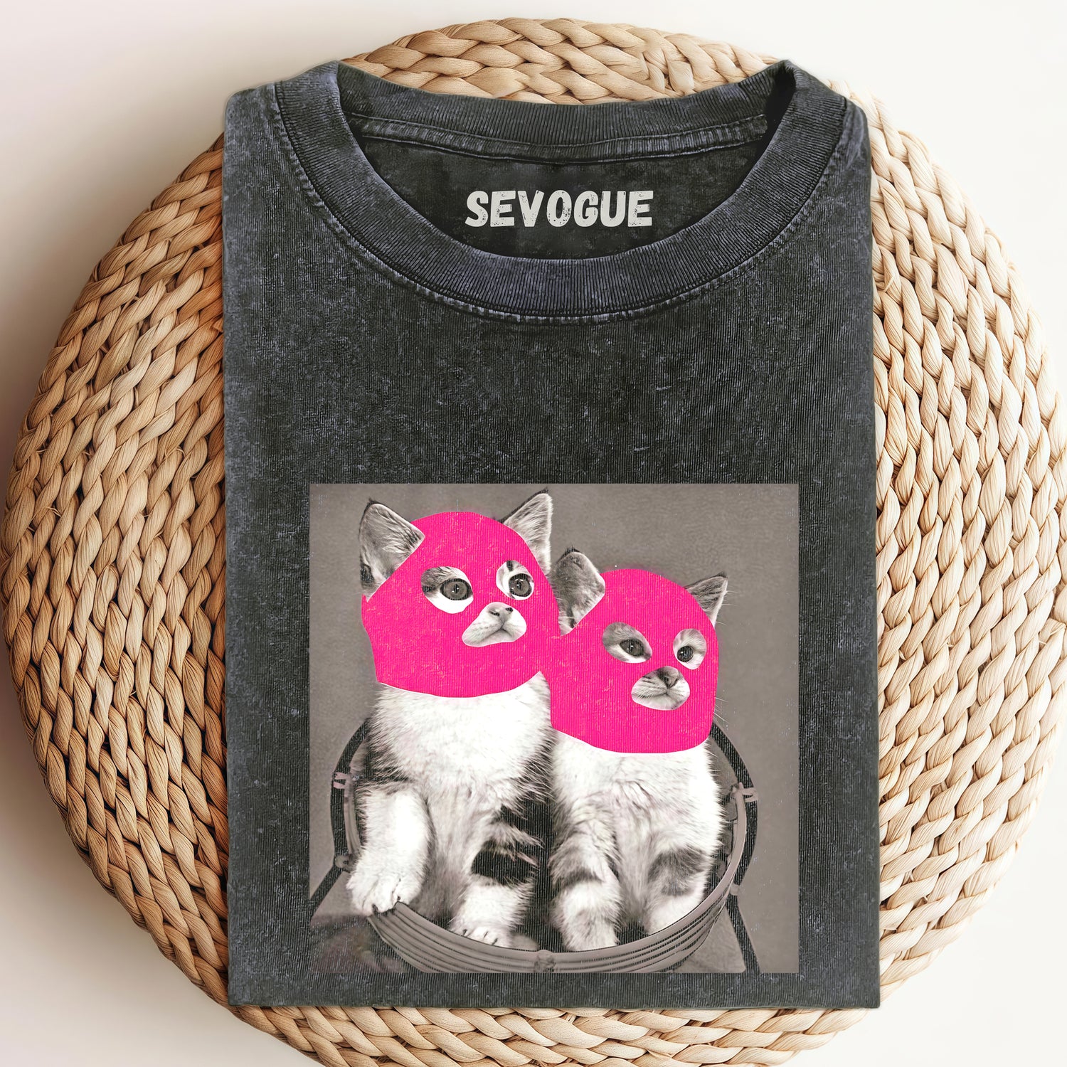 Cat Retro V3 Unisex Tee, Sweatshirt & Hoodi