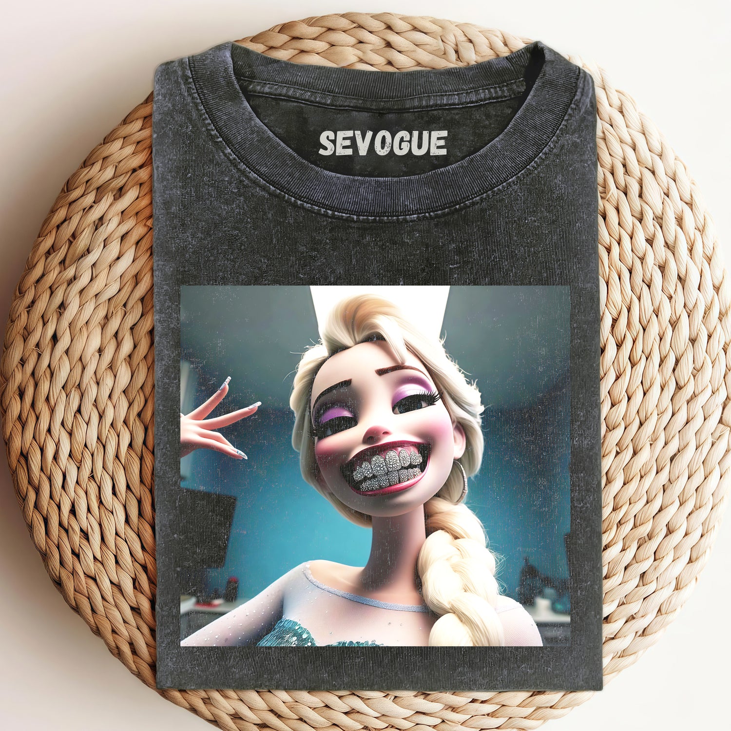 Elsa Diamond Tooth Unisex Tee, Sweatshirt & Hoodi
