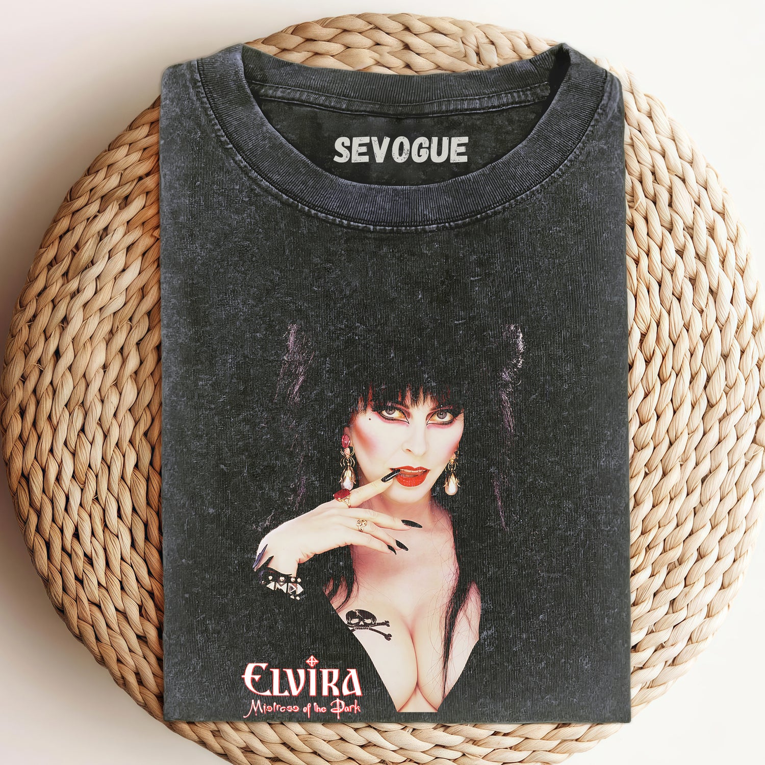 Elvira Mistress Of The Dark Unisex Tee, Sweatshirt & Hoodi