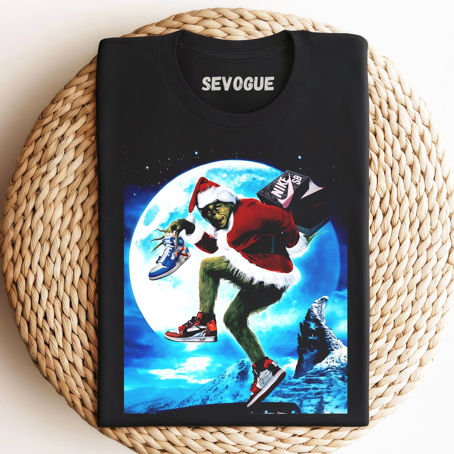 Grinch Steals Shoes Unisex Tee, Sweatshirt & Hoodi