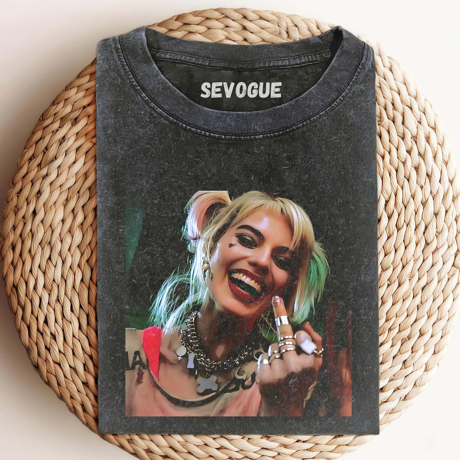Harley Quinn A11 Unisex Tee, Sweatshirt & Hoodie