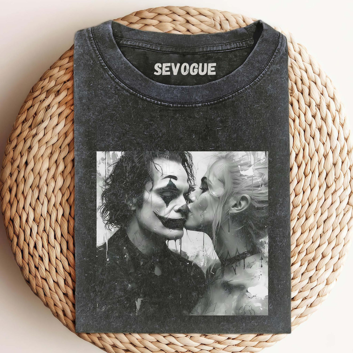 Harley Quinn A15 Unisex Tee, Sweatshirt & Hoodie