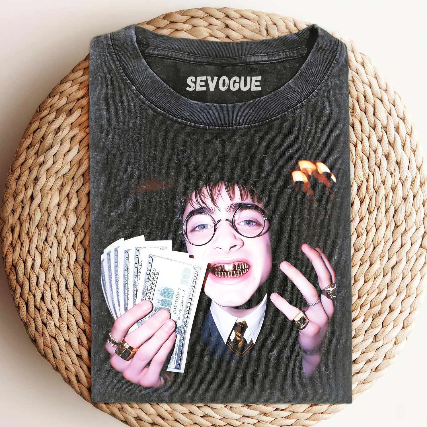 Harry Potter Holding Money Unisex Tee, Sweatshirt & Hoodie