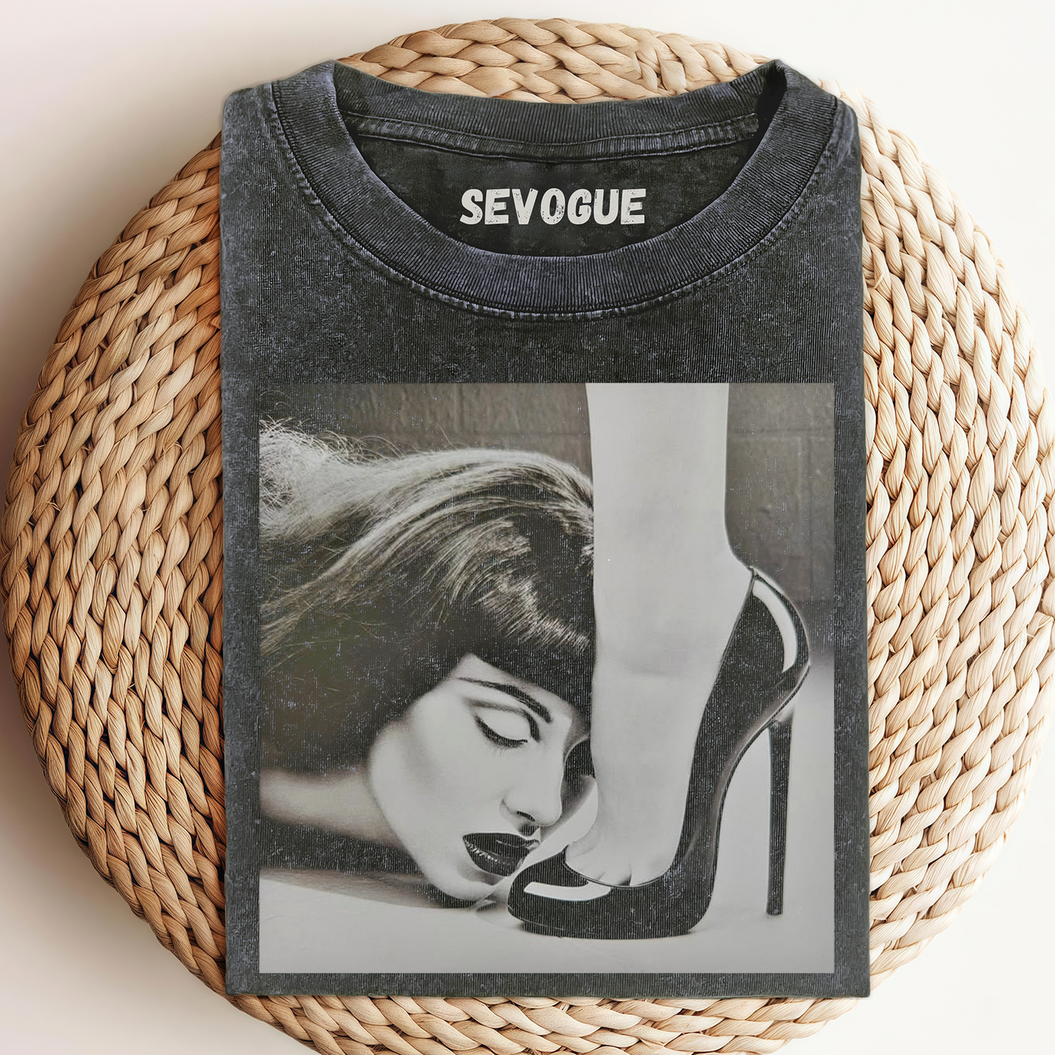 High Heels Beauty Unisex Tee, Sweatshirt & Hoodie