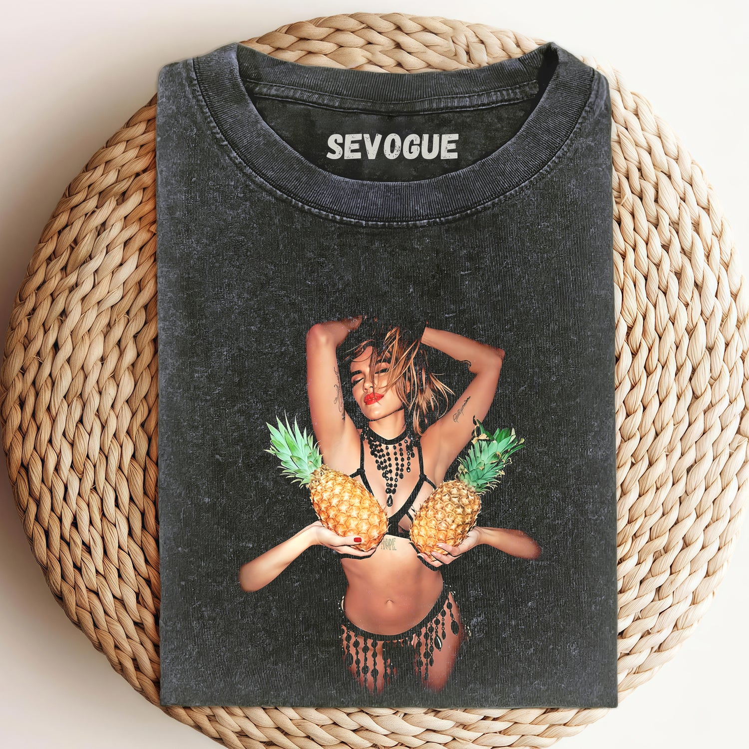Karol G V1 Unisex Tee, Sweatshirt & Hoodi