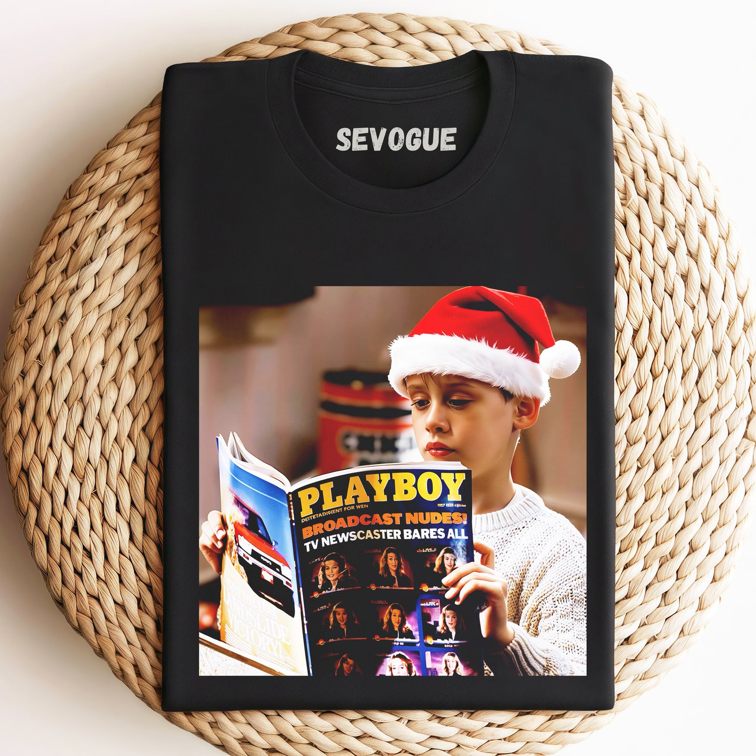 Kevin Mccallister Reads Playboy Magazine On Christmas Unisex Tee, Sweatshirt & Hoodi
