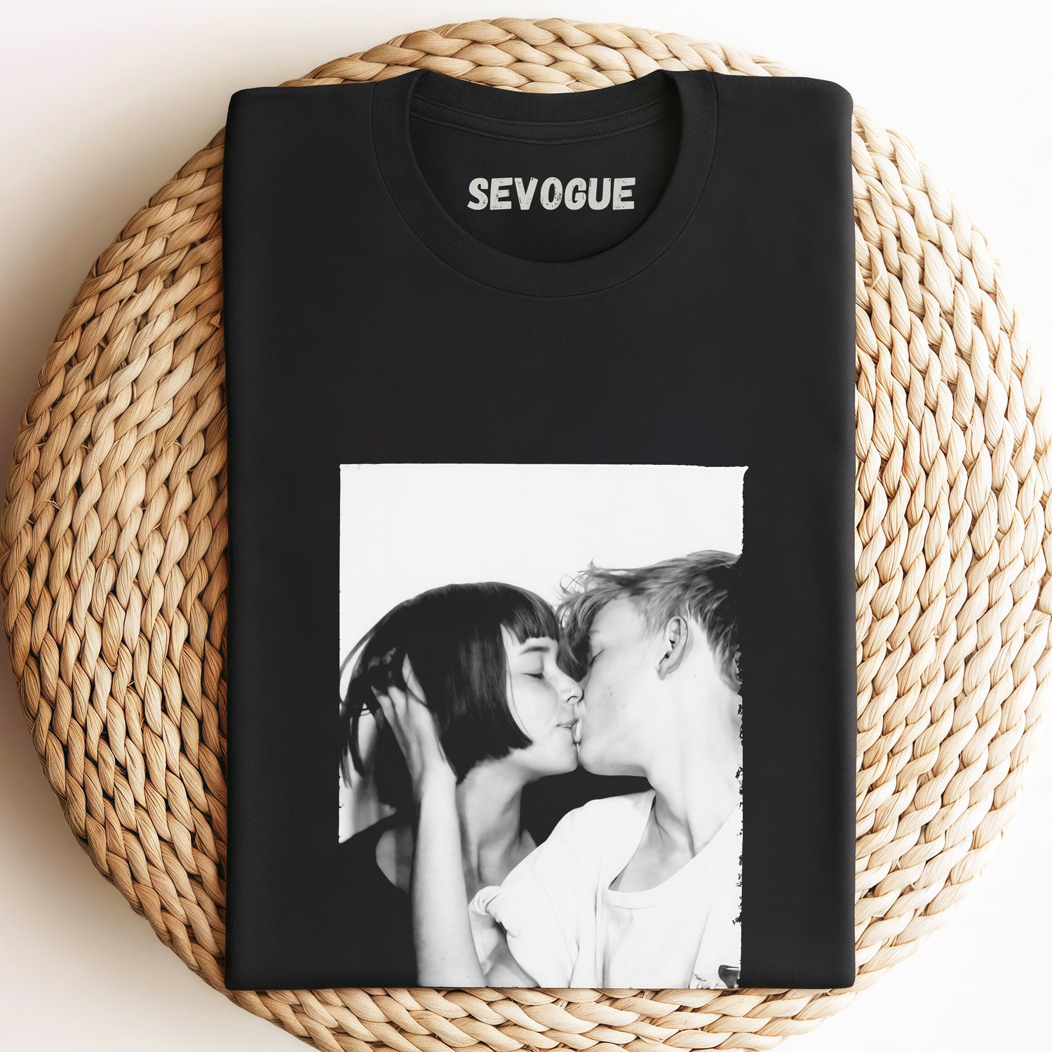 Kiss Unisex Tee, Sweatshirt & Hoodi