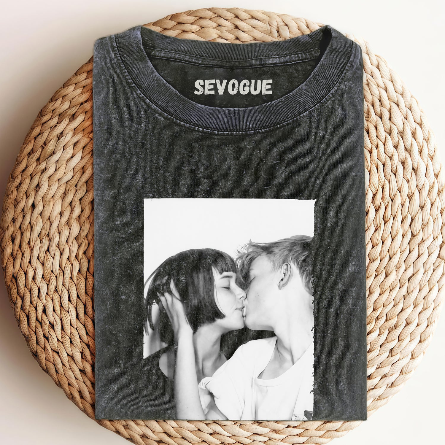 Kiss Unisex Tee, Sweatshirt & Hoodi