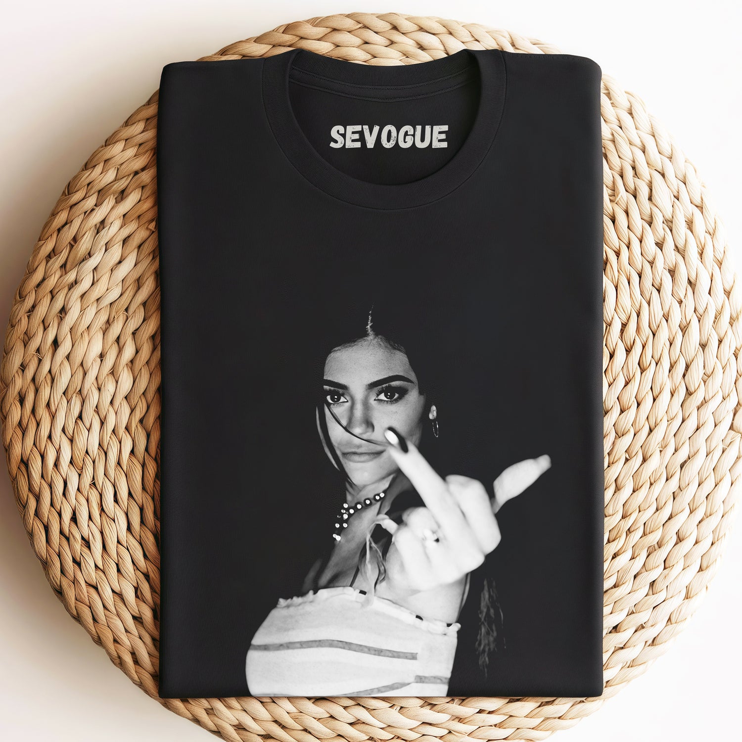 Kylie Jenner Unisex Tee, Sweatshirt & Hoodi