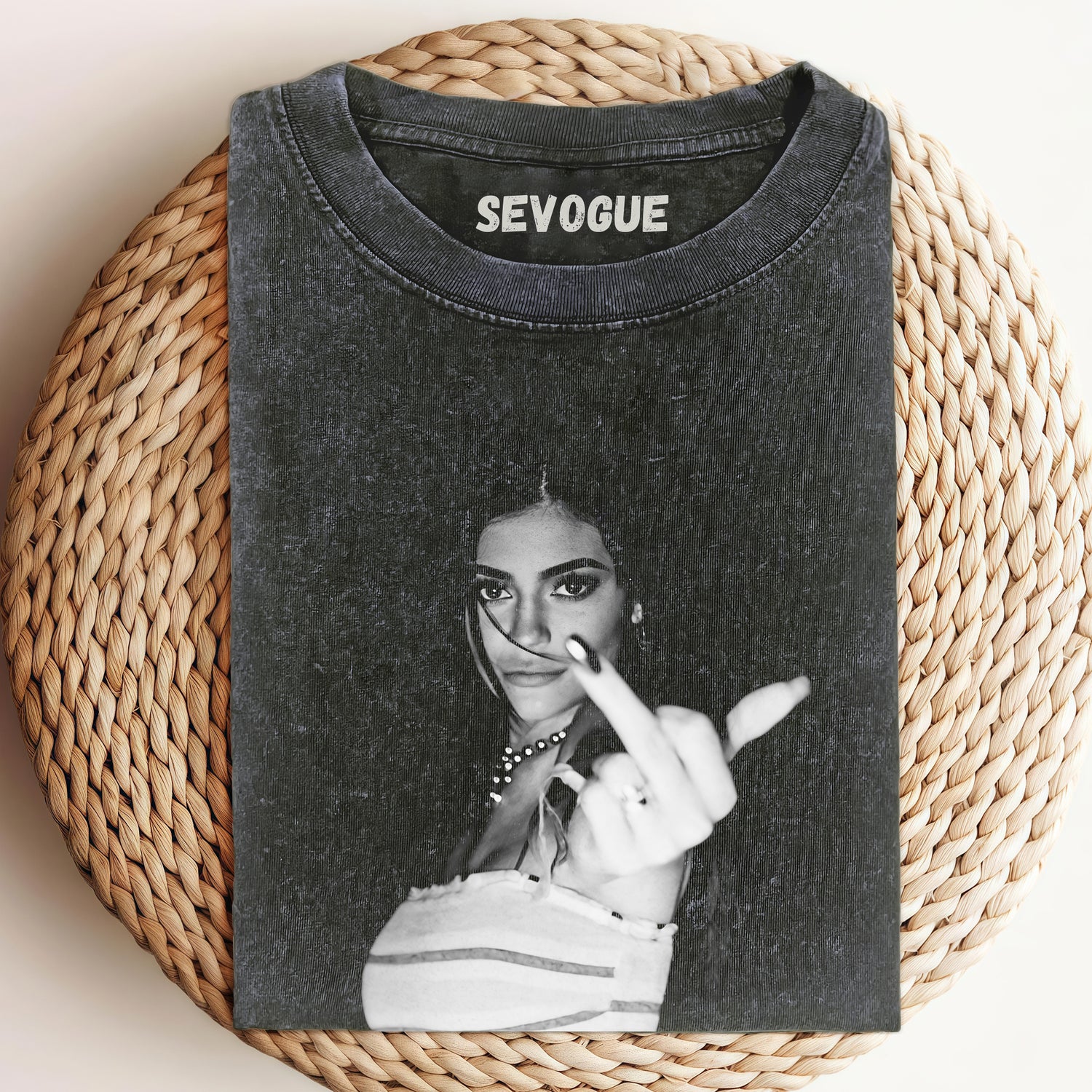 Kylie Jenner Unisex Tee, Sweatshirt & Hoodi