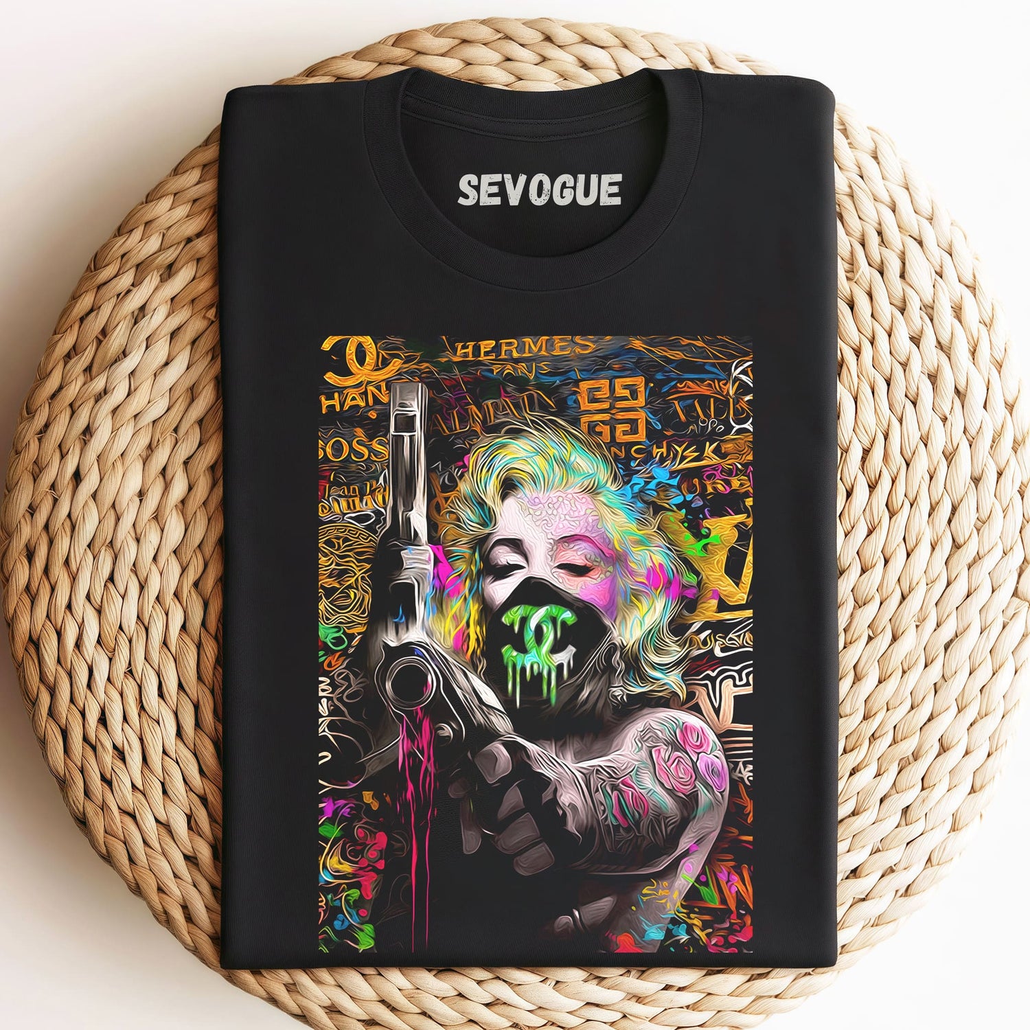 Marilyn Monroe Street Style Unisex Tee, Sweatshirt & Hoodie