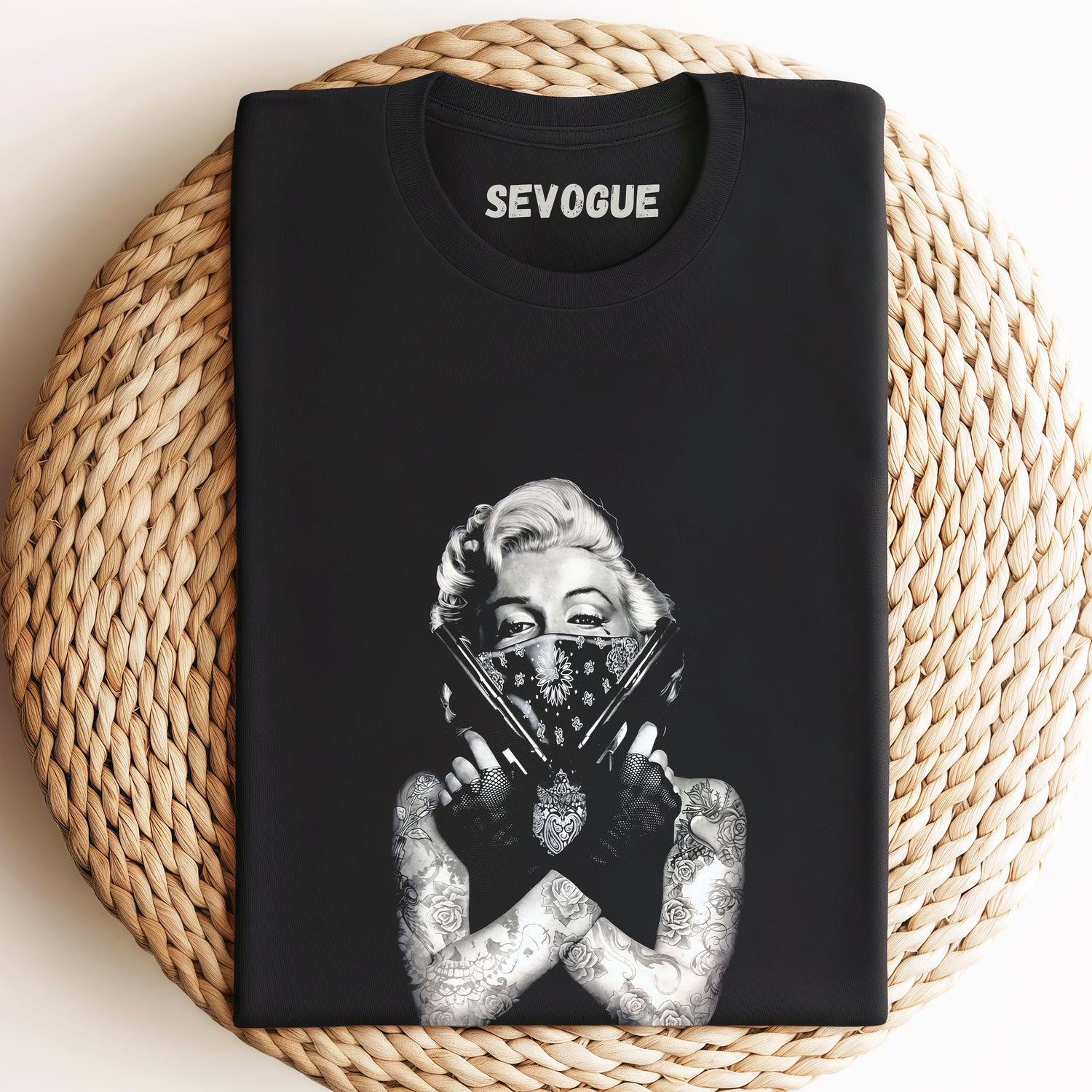 Marilyn Monroe V4 Unisex Tee, Sweatshirt & Hoodi
