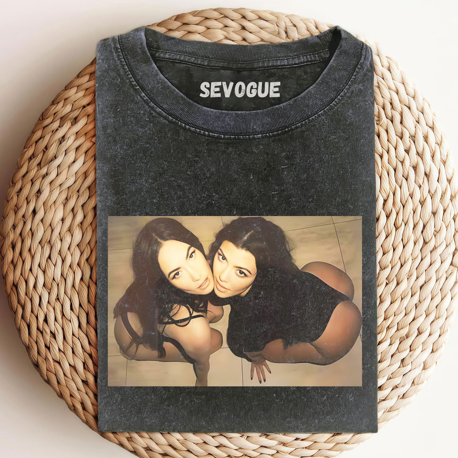 Megan Fox And Kourtney Kardashian Unisex Tee, Sweatshirt & Hoodie