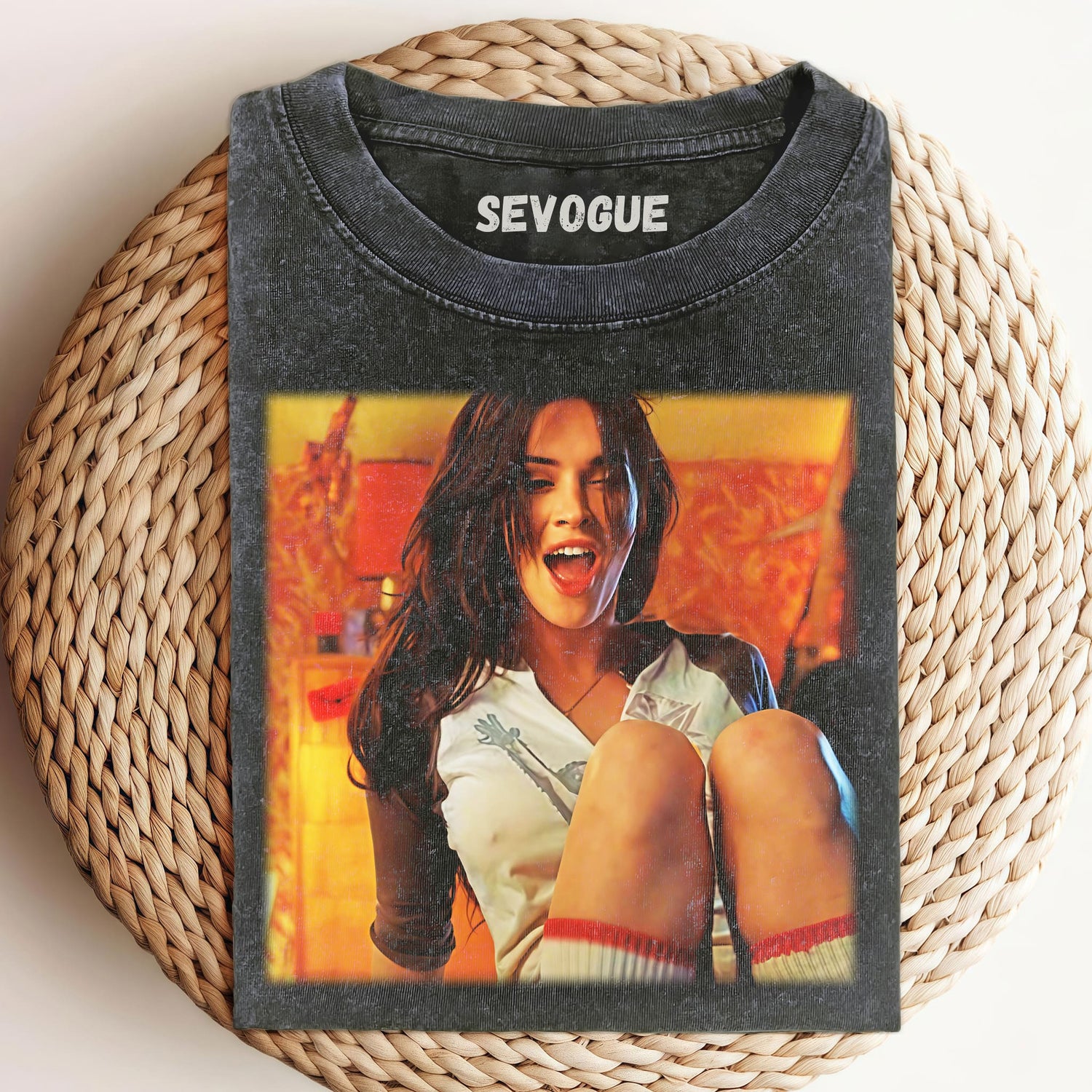 Megan Fox T1 Unisex Tee, Sweatshirt & Hoodie