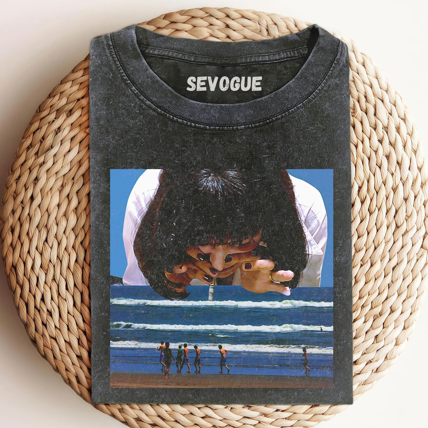 Mia Wallace Sucks The Sea Unisex Tee, Sweatshirt & Hoodie