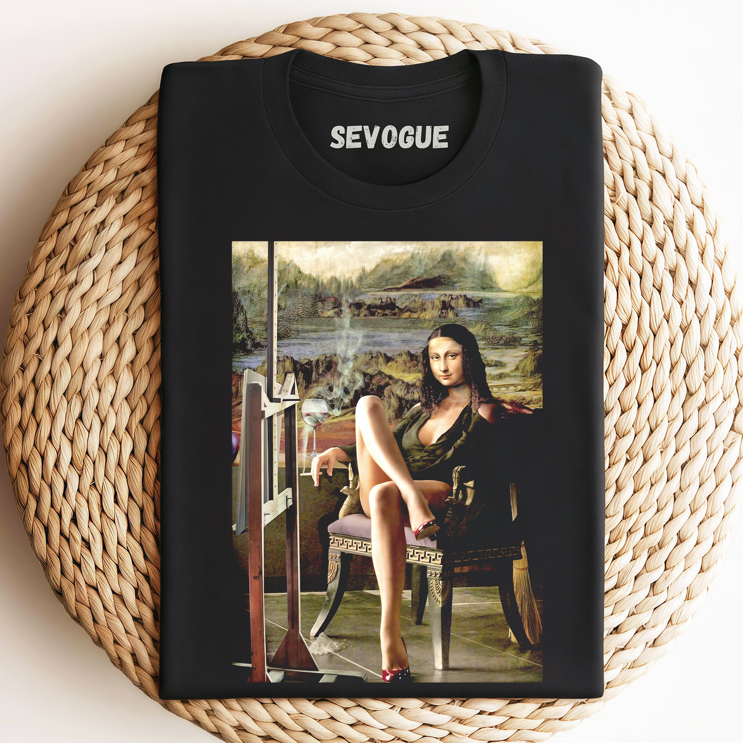 Mona Lisa Unisex Tee, Sweatshirt & Hoodie