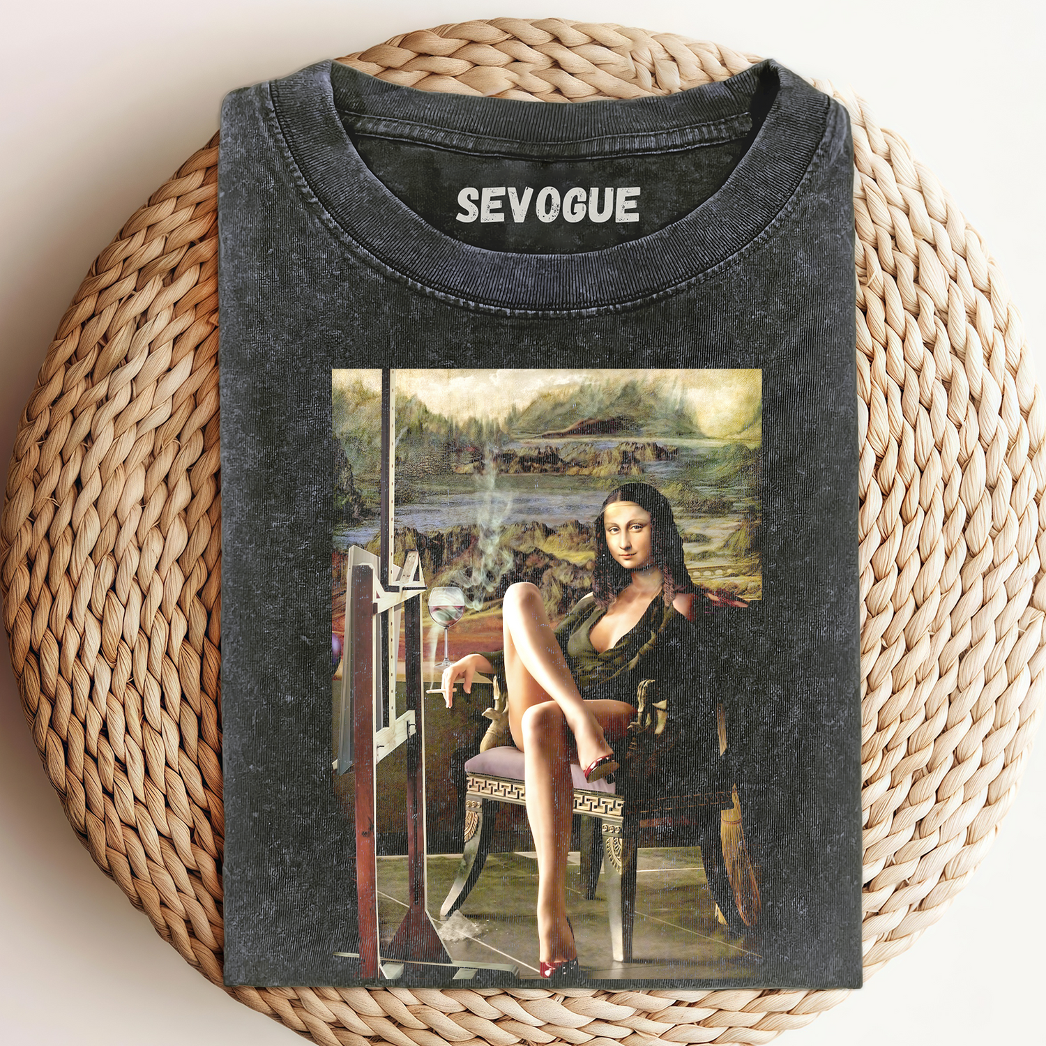 Mona Lisa Unisex Tee, Sweatshirt & Hoodie
