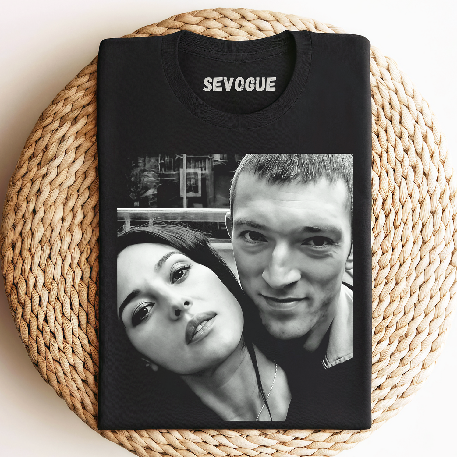 Monica Bellucci & Vincent Cassel Unisex Tee, Sweatshirt & Hoodie