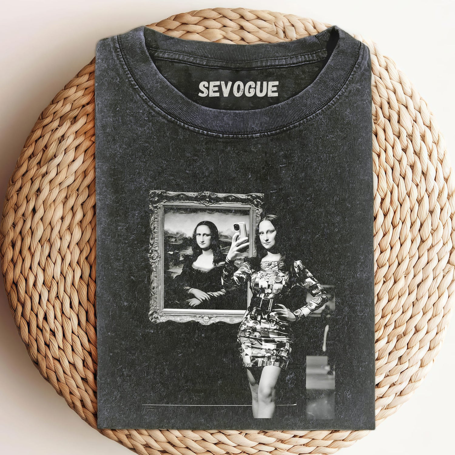 Painting Mona Lisa Unisex Tee, Sweatshirt & Hoodie