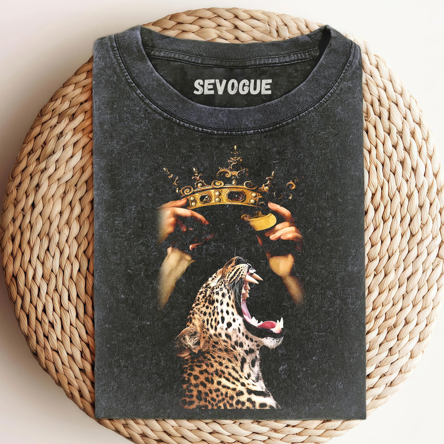 Put A Crown On The Leopard Unisex Tee, Sweatshirt & Hoodie