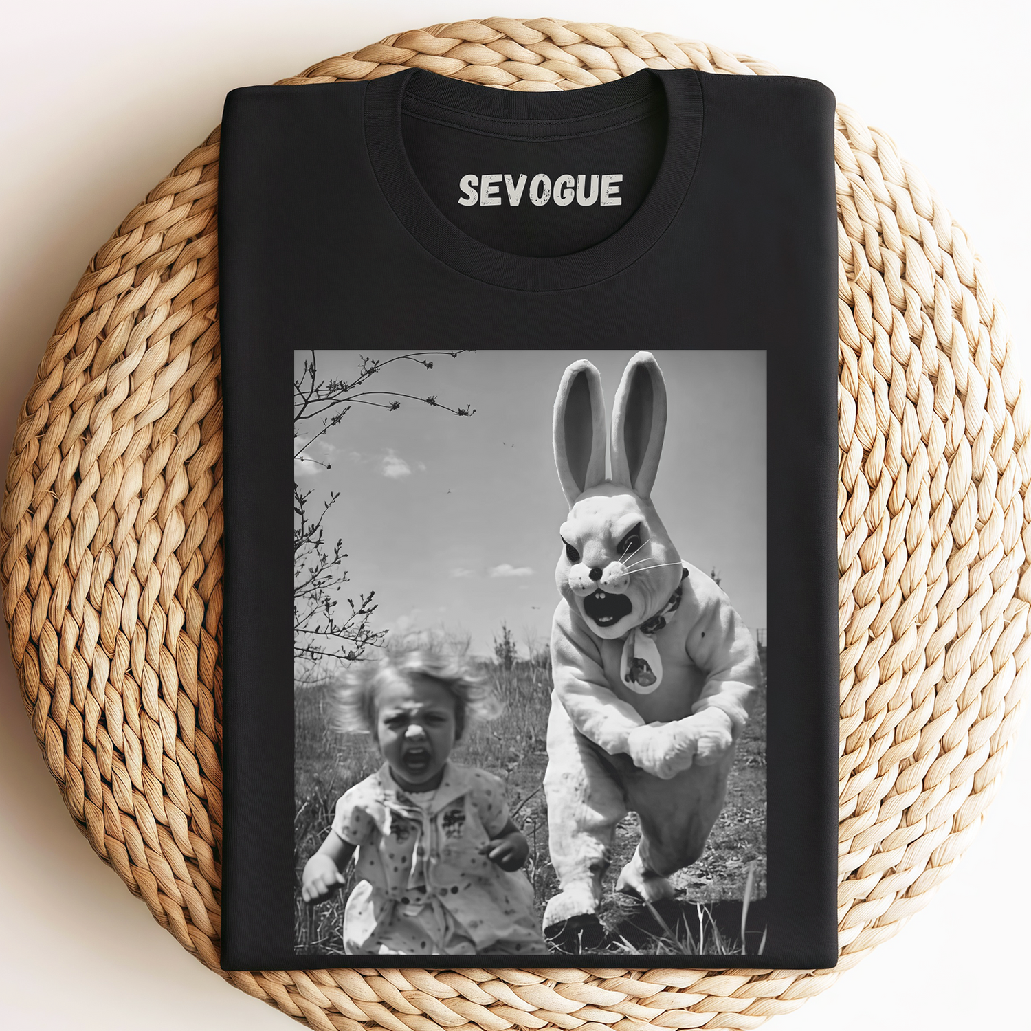 Retro Alice Unisex Tee, Sweatshirt & Hoodie