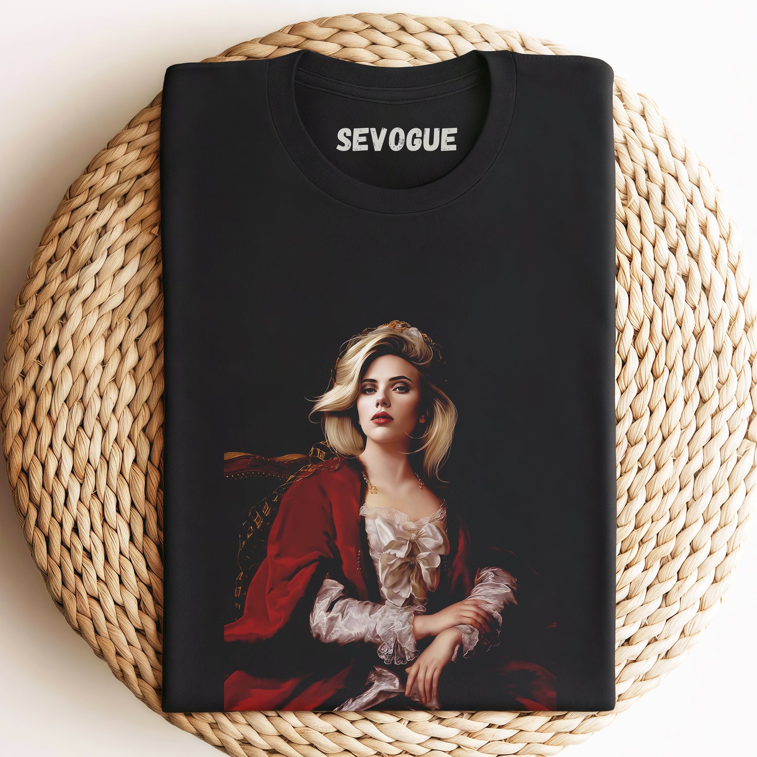 Scarlett Johansson Unisex Tee, Sweatshirt & Hoodi