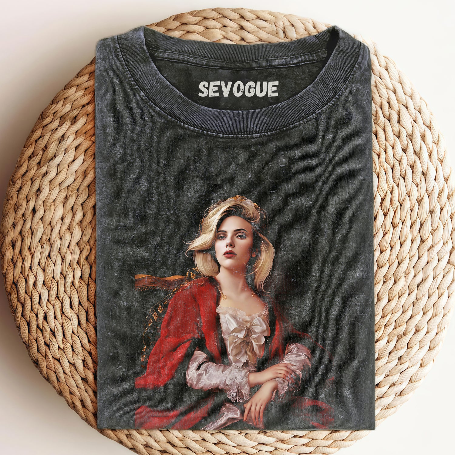 Scarlett Johansson Unisex Tee, Sweatshirt & Hoodi
