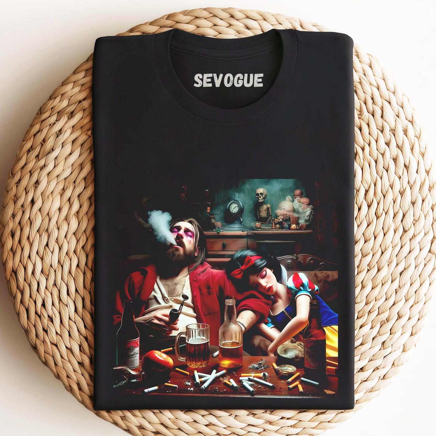 Snow White V1  Unisex Tee, Sweatshirt & Hoodie