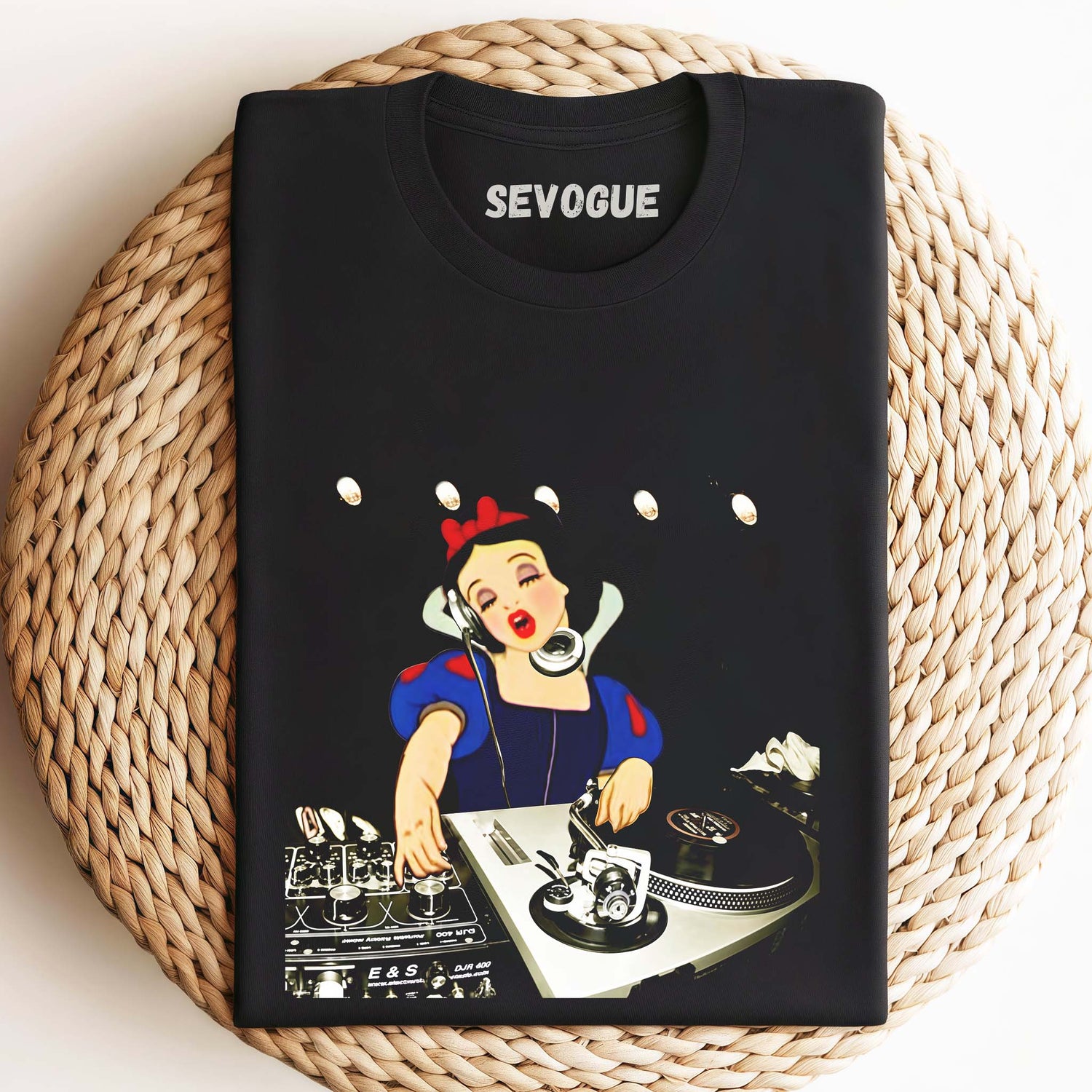Snow White Parody V2 Unisex Tee, Sweatshirt & Hoodie