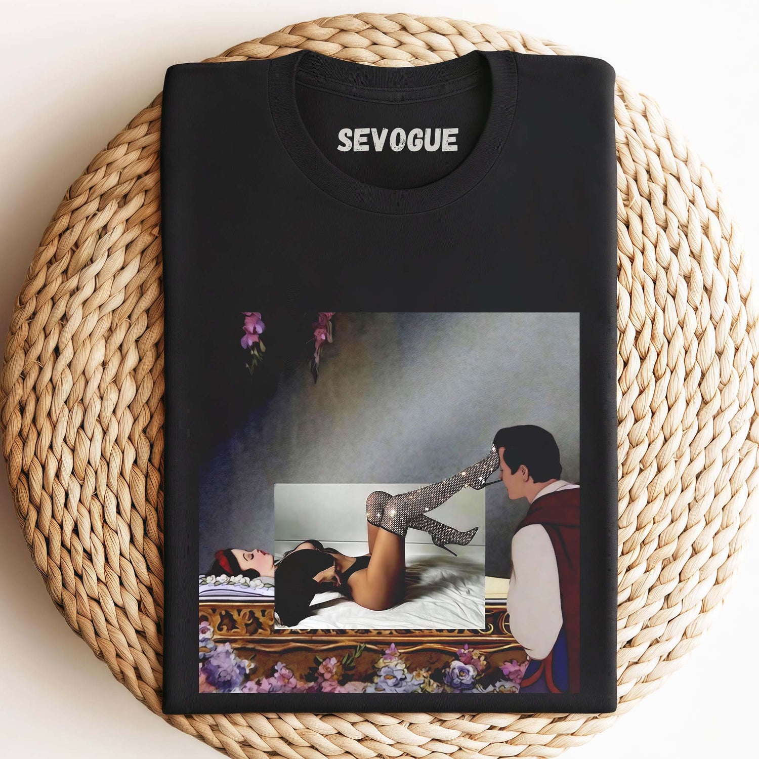 Snow White Parody V4  Unisex Tee, Sweatshirt & Hoodie