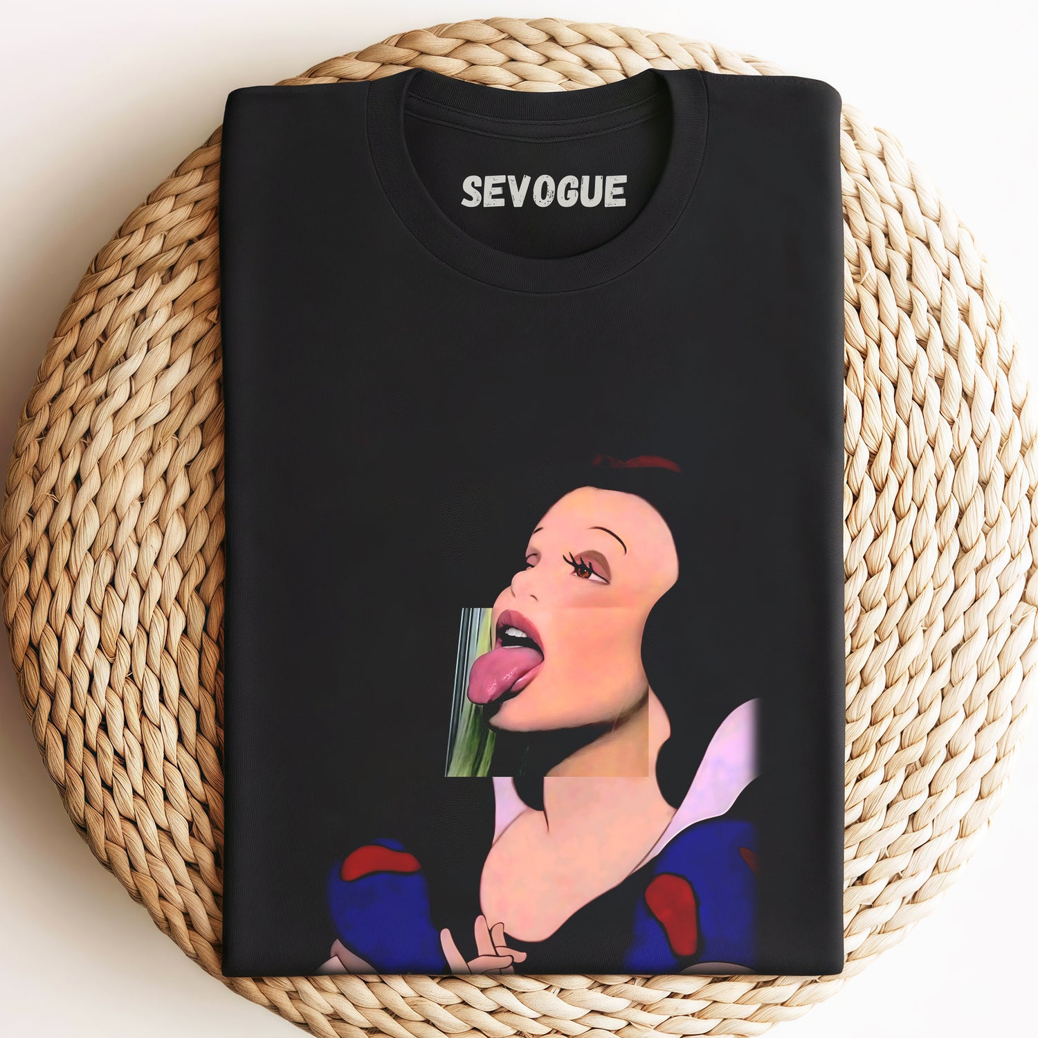 Snow White V12 Unisex Tee, Sweatshirt & Hoodi