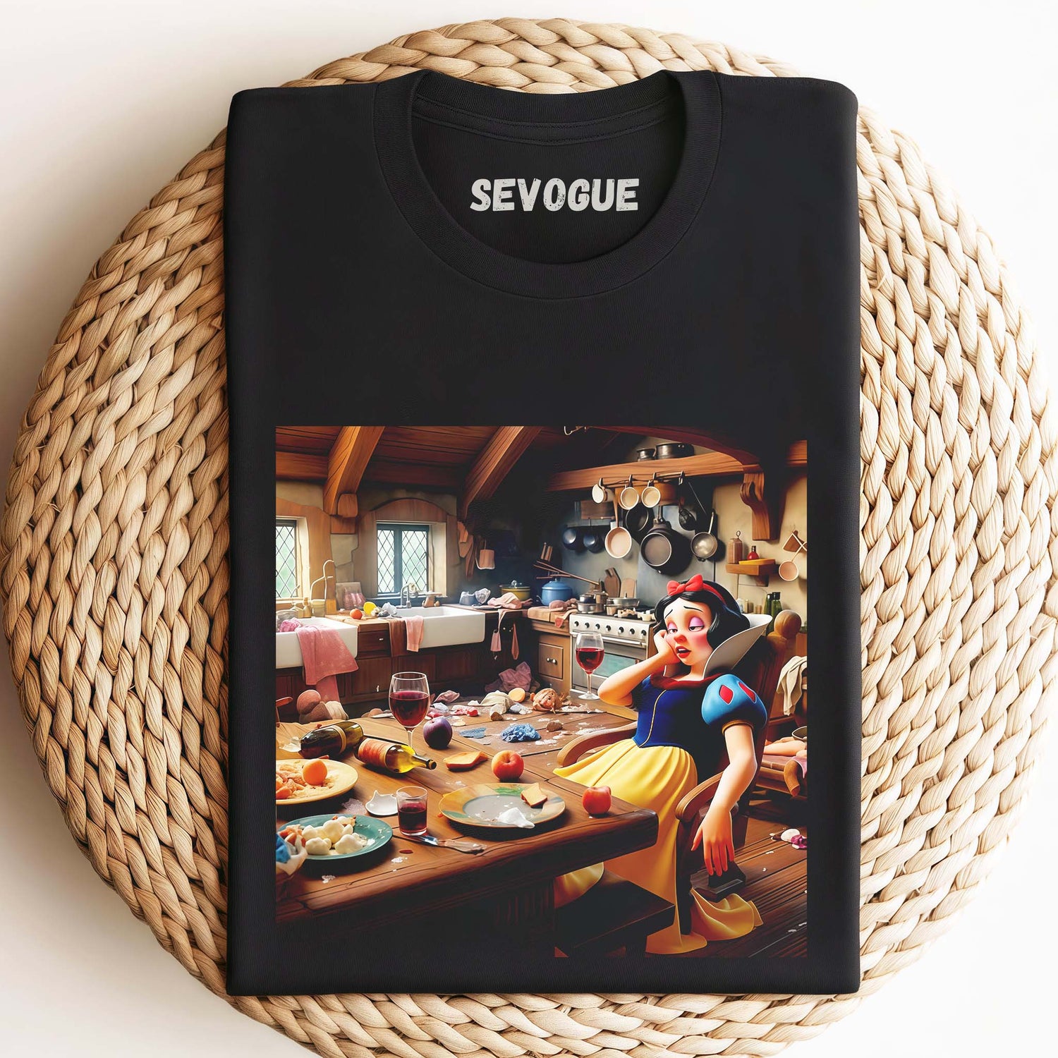 Snow White V2 Unisex Tee, Sweatshirt & Hoodi