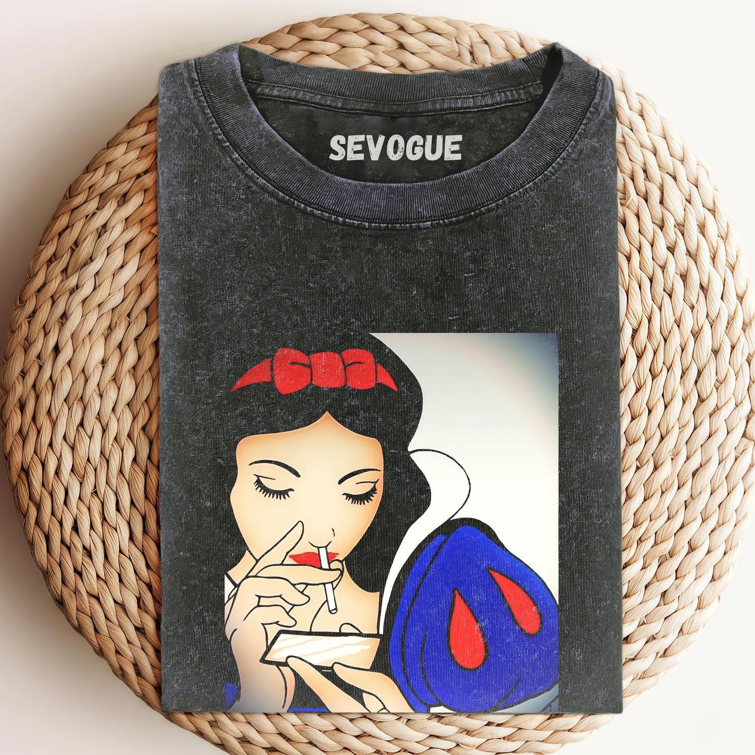Snow White V4 Unisex Tee, Sweatshirt & Hoodi