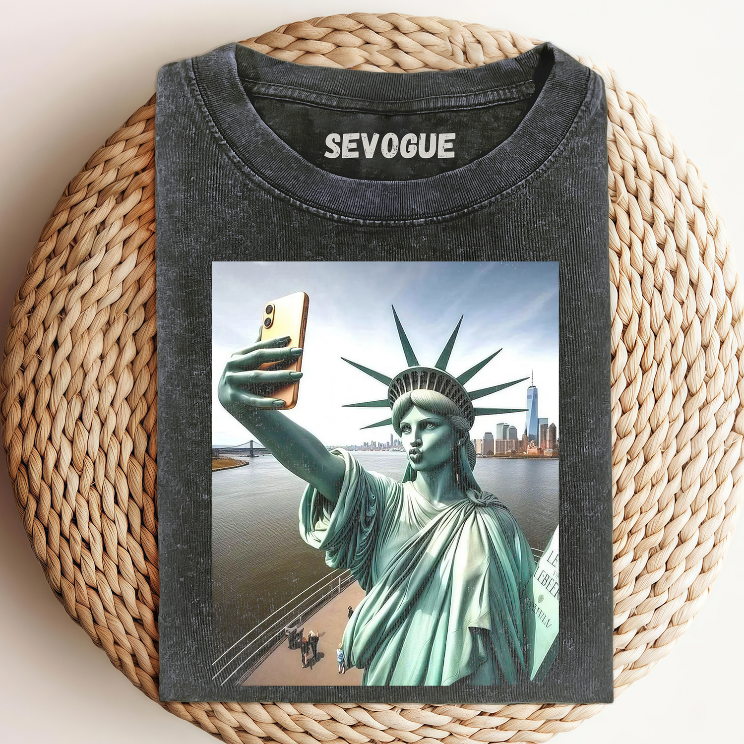 Statue Of Liberty Unisex Tee, Sweatshirt & Hoodie