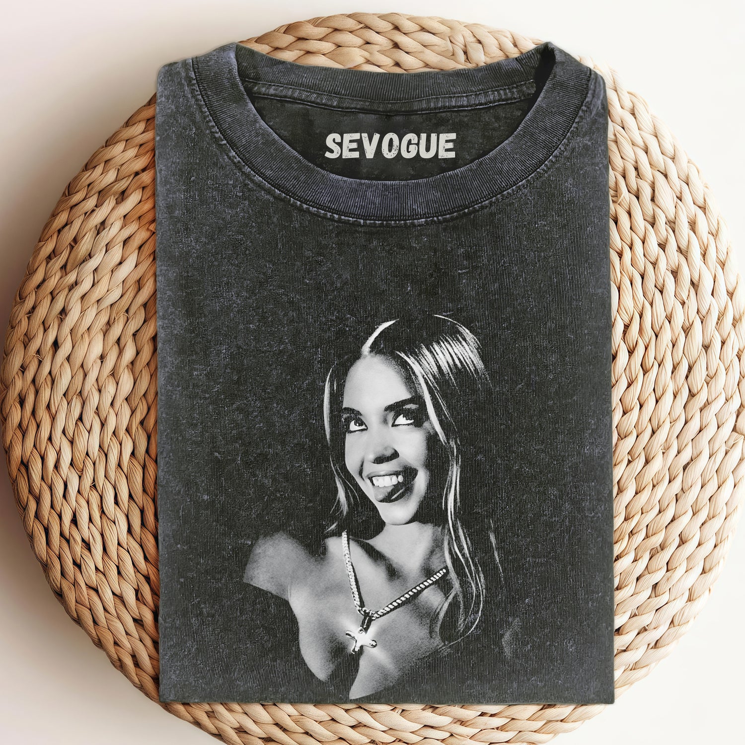 Sydney Sweeney Unisex Tee, Sweatshirt & Hoodi