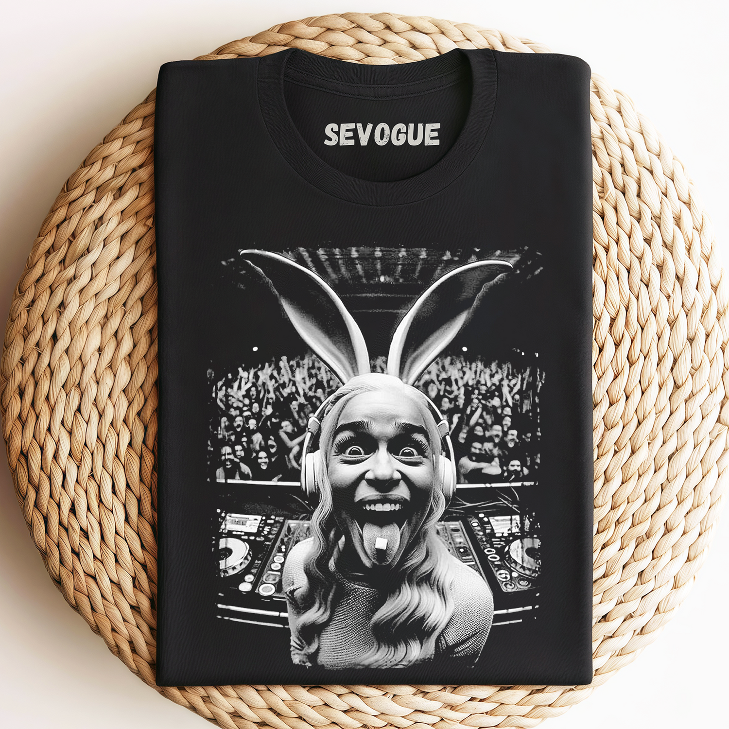 Techno Rabbit Khaleesi Dj Party Star – Game Of Thrones Meets Rave Unisex Tee, Sweatshirt & Hoodie