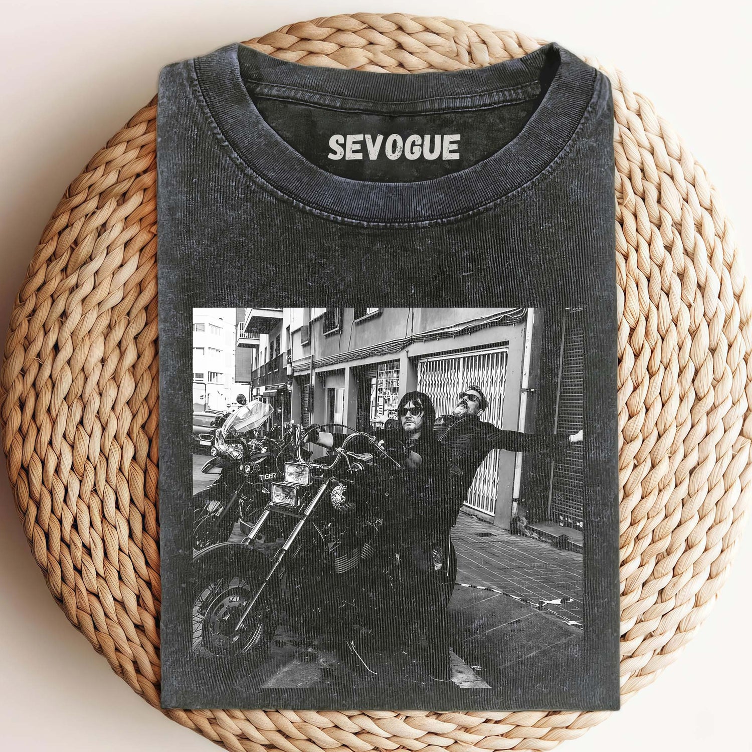 The Walking Dead V2 Unisex Tee, Sweatshirt & Hoodie