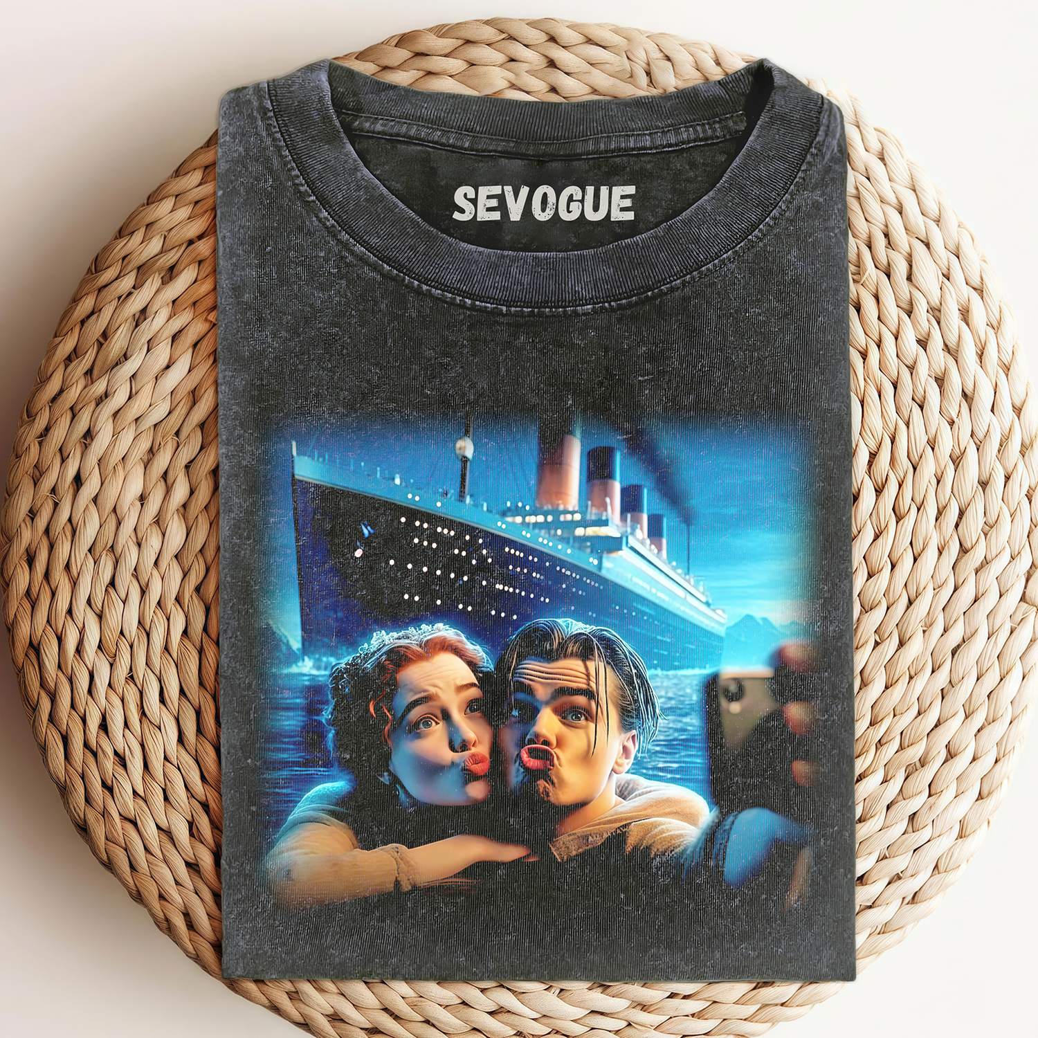 Titanic Unisex Tee, Sweatshirt & Hoodie