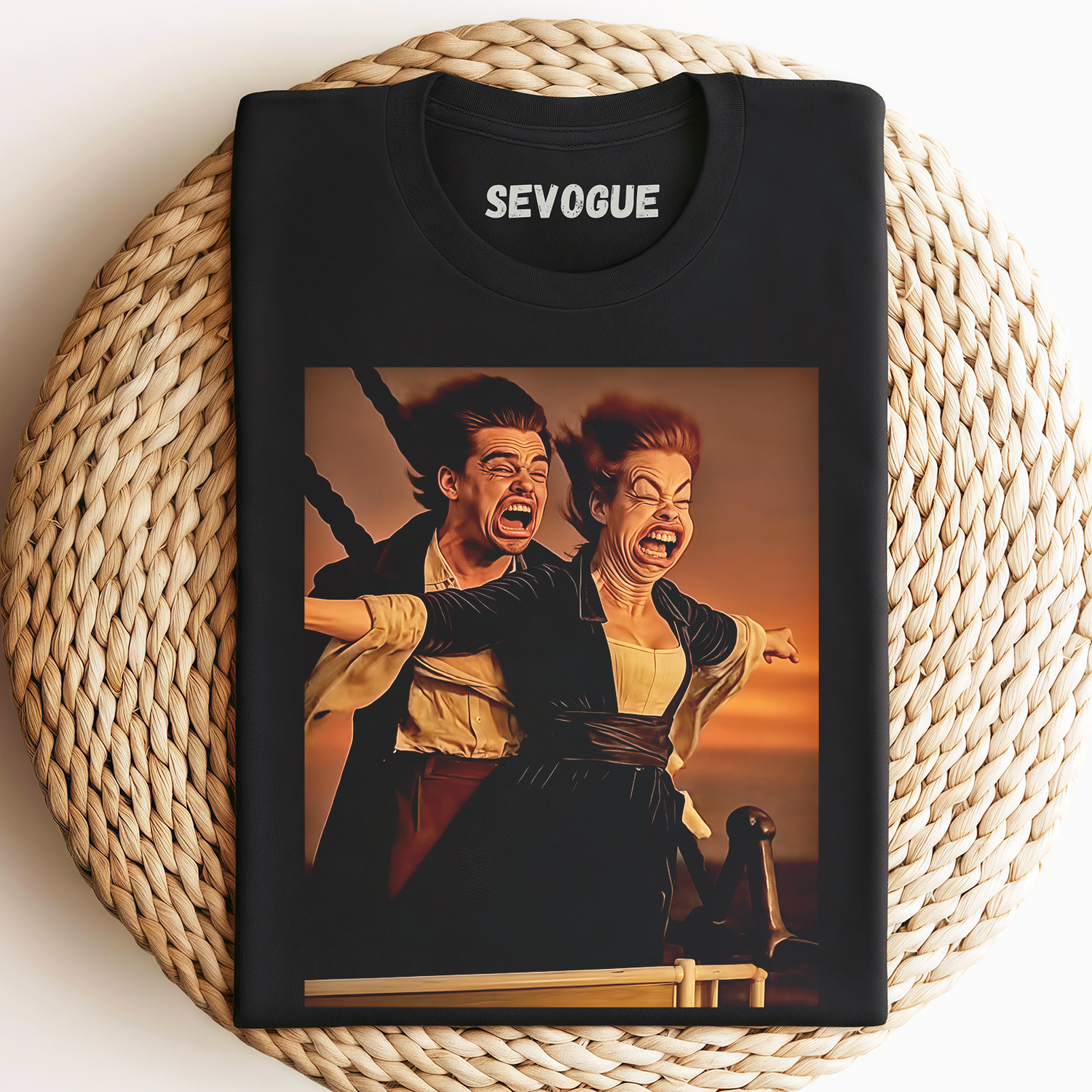 Titanic V1 Unisex Tee, Sweatshirt & Hoodie