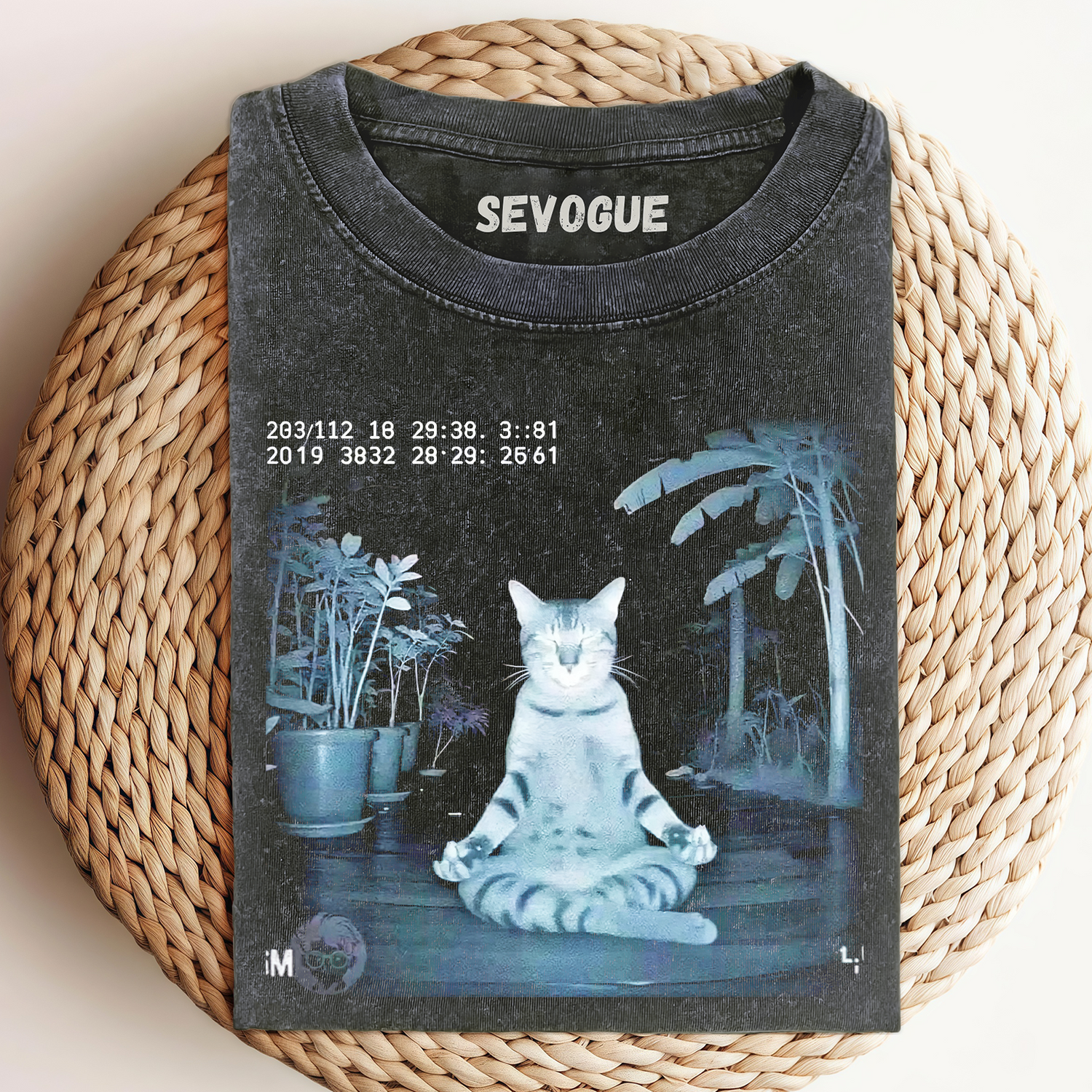 Wacky Cat BeeUnisex Tee, Sweatshirt & Hoodie